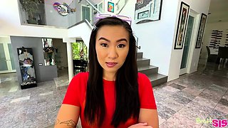 Hot ass amateur girlfriend Nikki Lavay pov sex with her BF