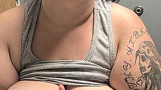 She's so Damn Nasty Rubbing Her Clit Fasty