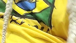 Fudendo a Buceta Peluda Com Dildo