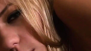 18-year-old Blonde Nicole Ray Gets It on with Her Well Hung Boyfriend