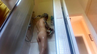 Shower Scenes with Savy