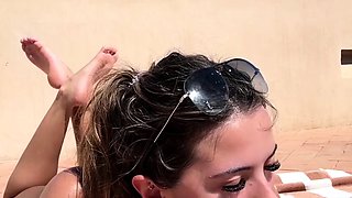 Madiiitay POV Rooftop Sloppy BJ Under The Sun Onlyfans