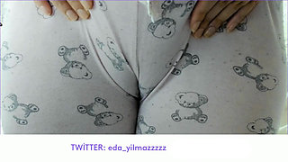 CAMELTOE- SWOLLEN PUSSY- PUSSY IN PAJAMAS