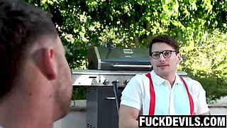 Buxom Kenna James offers pinkish gash to imperious folks instruction