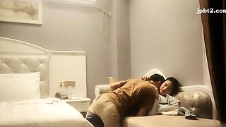 Amateur couple copulation on hidden cam