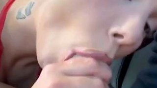 Poppi Louiz Gives Sloppy Car BJ To Her Man Onlyfans Video