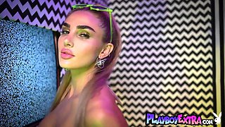 Slutty blond hair babe takes off her stockings