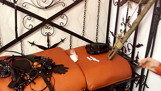 Clamps on the old slaves tongue 496