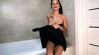 Deep blowjob after shower and sperm instead of cream