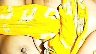 Indian Makan Malkin Ki Chudai Video Kiraydaar Ke Sath