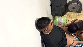 Recording ! He performs oral sex on his stepson Until he squeezes everything