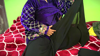 Arab Muslim Girl From Tinder She Want Fuck From Fan Guy, Then He Fuck Her Tight Pussy After She Naked