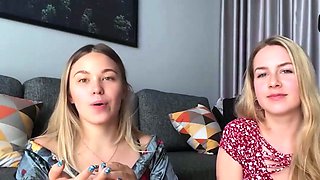 POV of 2 blond amateur babes doing g-spot gobbling