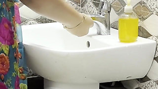 Indian Desi Fuck in Bathroom Fully Video