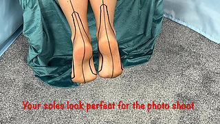 Mrs Mature Feet Agrees to Do a Photoshoot Part 1. 540