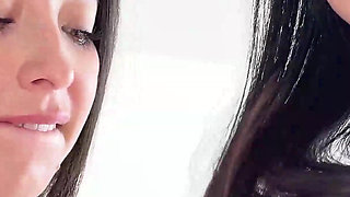Can I Join? 18-year-old Stepdaughter Discovers Her Stepmom Fucking and Joins the Family Threesome!
