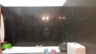 Sri Lankan Woman Seduces Her Partner via Video Call Until Orgasm Just Love with Big Boobs and Wet Pussy