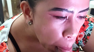Mature Wife Giiving A Quickie Oral Blowjob that Ends Up to Cumshot In Her Mouth