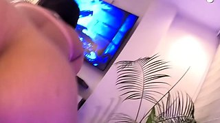 BBW with huge ass seduces her stepdad - Emily Fox &