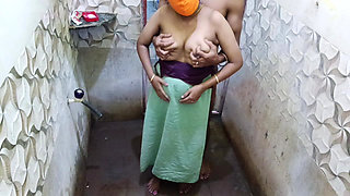 Wife funking in bathroom sex Indian desi girl free hot video