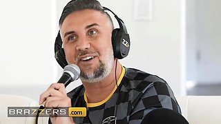 Brazzers - slutty chicks Ryan Reid, delilah day, Theodora Day turn porno star podcast into a steamy 4 way session
