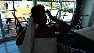 Skateboarding fail of big ass Thai MILF