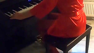Piano Lesson Seduction Red Lingerie, Deep Pleasure & Messy Mouth Finish