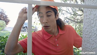 Pranking And Tipping The Delivery Dude 1 - RK Prime