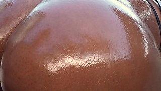 Jamaican Baddie Coco De Thick Ky Loves to Give up That Pum Pum to Young Guys