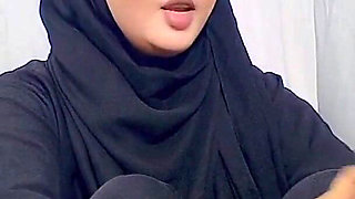 Indian Bengali Sadia Bhabhi Brought Her to Cox's Bazar Hotel to Enjoy