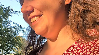 Risky squirt outside