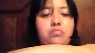 Curvy Latina on Cam Shows Off Her Hairy Assets