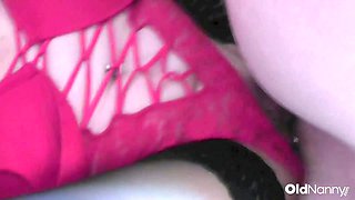 Hottie British Granny Savana Blowing cock Loan