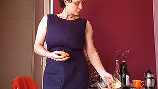 Webcam milf with breast milk live hardcore masturbate