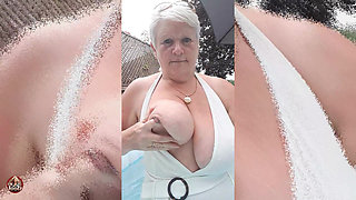 Trying Out My New Swimwear