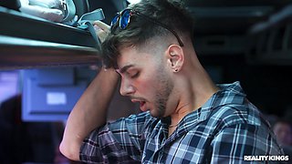 Raunchy babe wants big cock mind-blowing adult clip