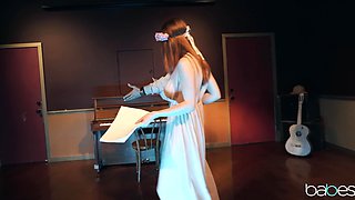 Danny Mountain's Sizzling Passion in a Wild Stage Night