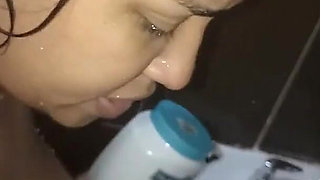 Viral Video of a Venezuelan Couple in the Bathroom