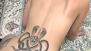 Arab Wife Fucks BBC Pizza Delivery Guy Instead of Paying