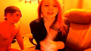 Amateur Emo Teen Girlfriend Fucks With Boyfriend On Cam