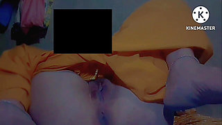 New Indian Big-breasted Girl Perfect Pussy Masturbation
