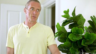 Raunchy vixen Chanel Camryn X-rated clip