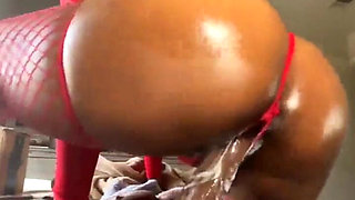 Sexy Ebony Babe Fingering Her Pussy