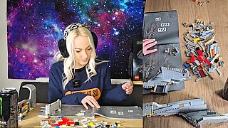 amateur blonde solo webcam