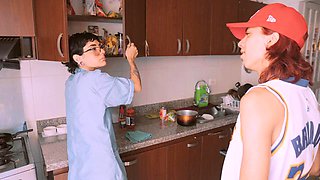 Hardcore Hentai Alina Svetlana Fucks Boss in Kitchen