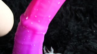 Cute amateur webcam teen girl toying pussy on webcam