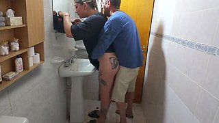 Cheating Wife Almost Caught Me Fucking My Brother’s Wife In The Bathroom