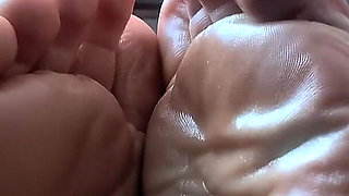 5-minute Foot Worship Femdom Obedience Training