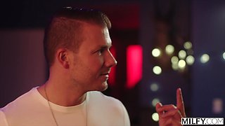 Sex-obsessed MILF Tanya Tate is happy to meet her well-endowed student