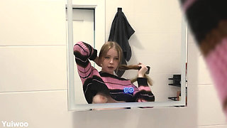 Caring Stepdaughter Gives Her Stepfather a Dick Massage and Gets a Creampie in Her Tight Pussy